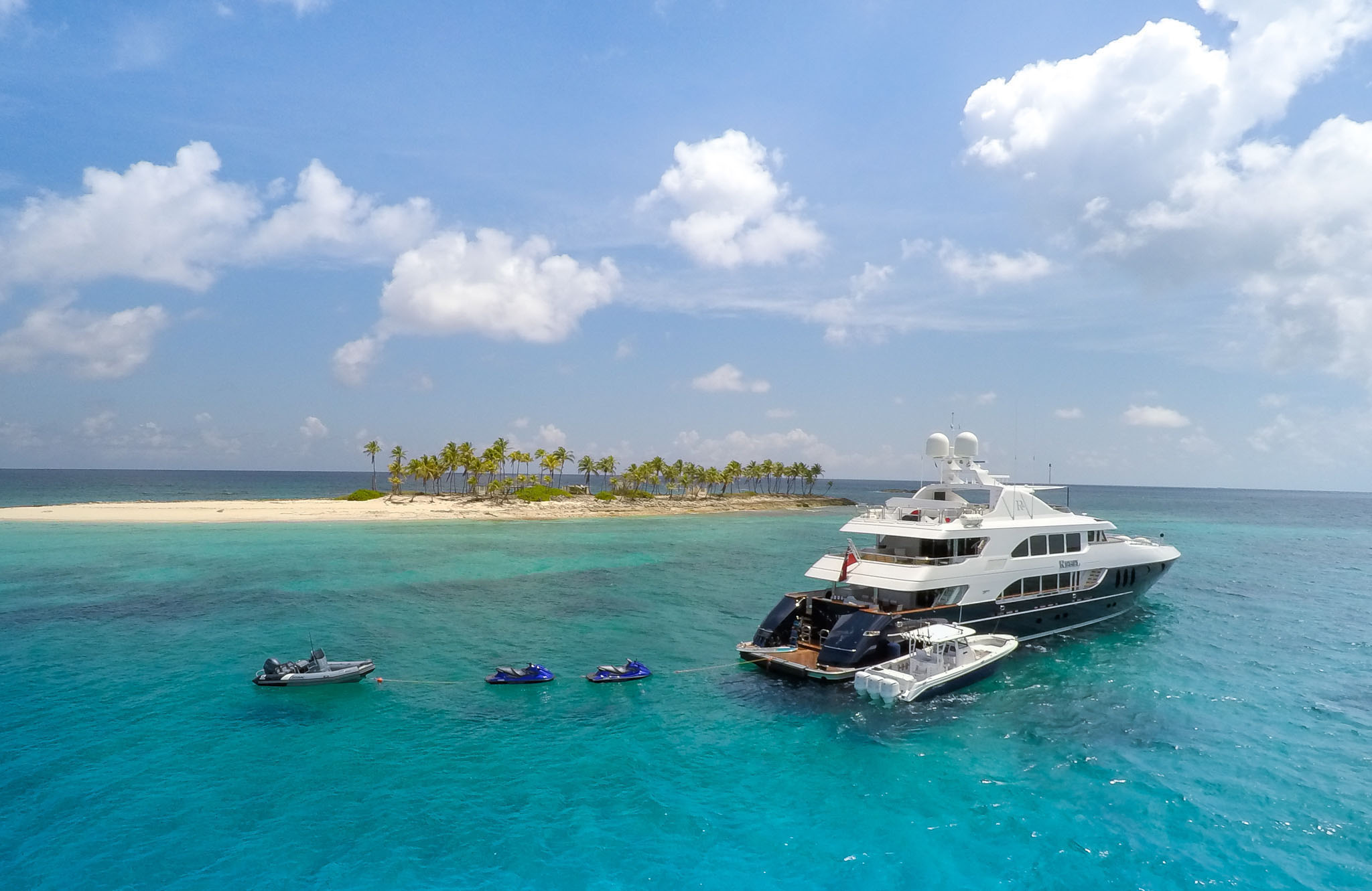 Bahamas Travel by Yacht